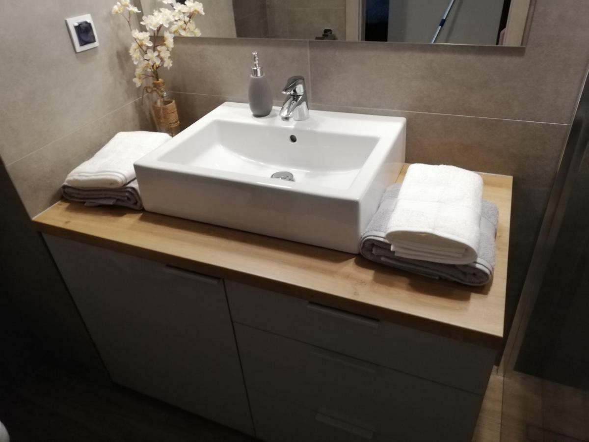 Papaver Apartament Zielona Góra Buitenkant foto